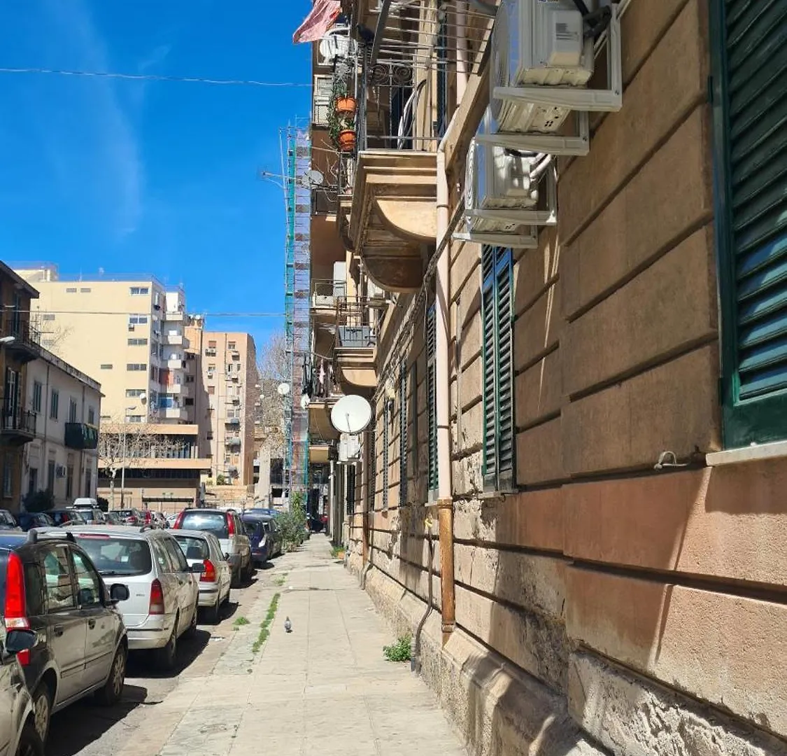 Giachery House Palermo, Vicino La Metro A Due Passi Dal Centro Italy